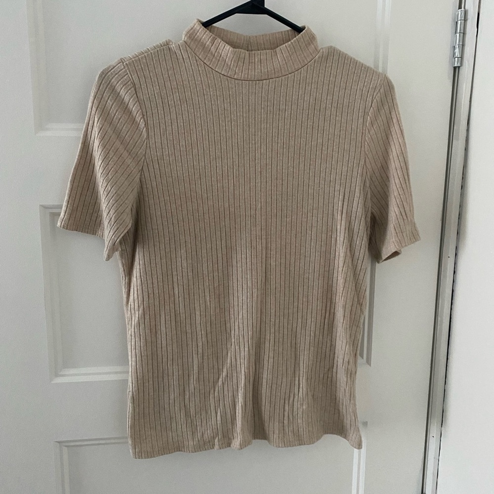 Beige turtleneck t-shirt